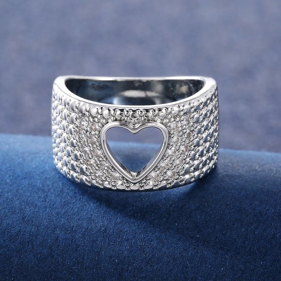 Jewelry - 💥New Fashion Handmade Heart Hallow Wedding Ring, MLNN1138